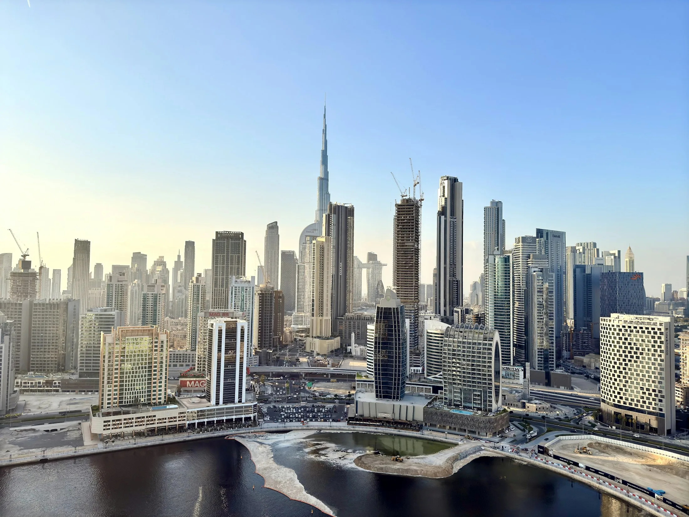 Dubai Mainland vs Free Zone: Which Structure Fits Your Business?